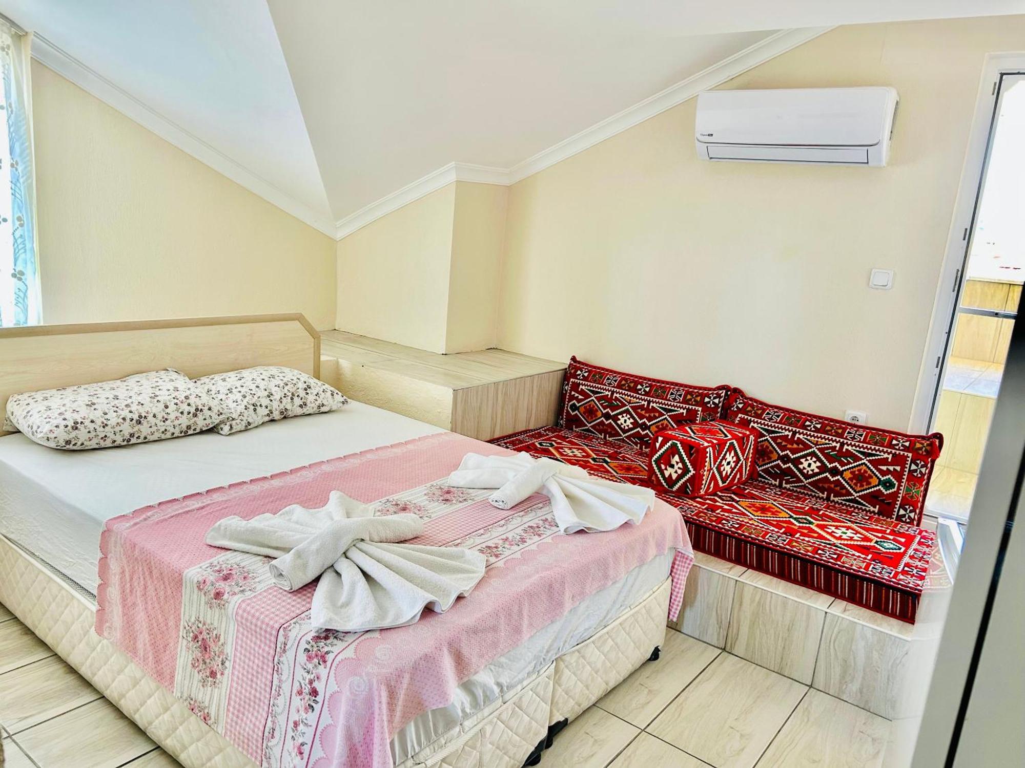 Karaca Apart Hotel Dalyan Exterior photo